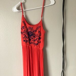 Maxi embroidered dress